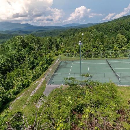 Modern Mountain Escape Villa Gatlinburg Exterior photo