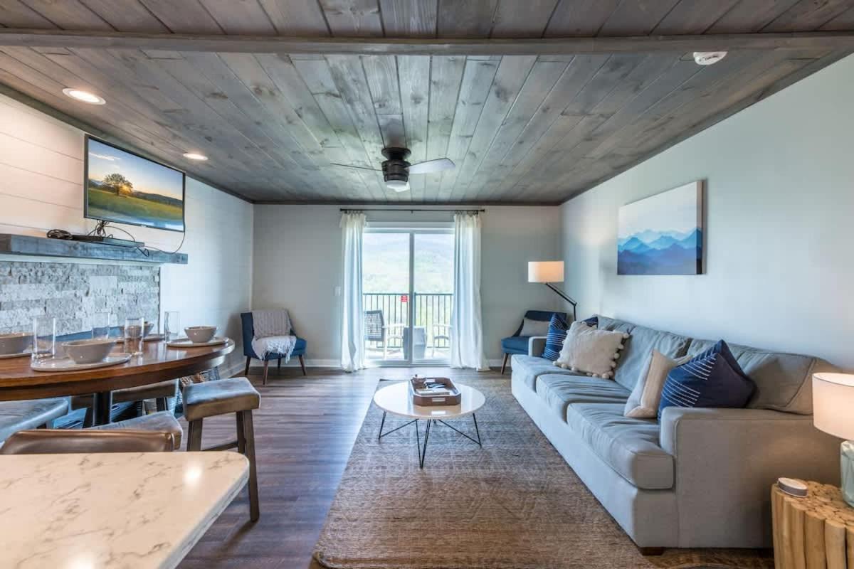 Modern Mountain Escape Villa Gatlinburg Exterior photo